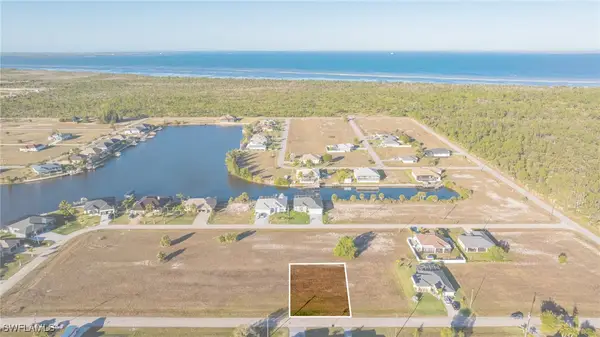 4002 NW 42nd Avenue, Cape Coral, FL 33993