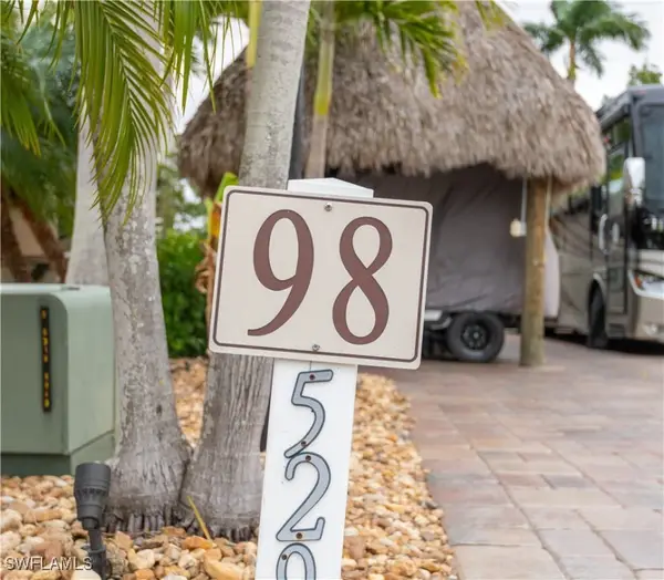 5298 Cypress Trail Resort Circle, Fort Myers, FL 33905