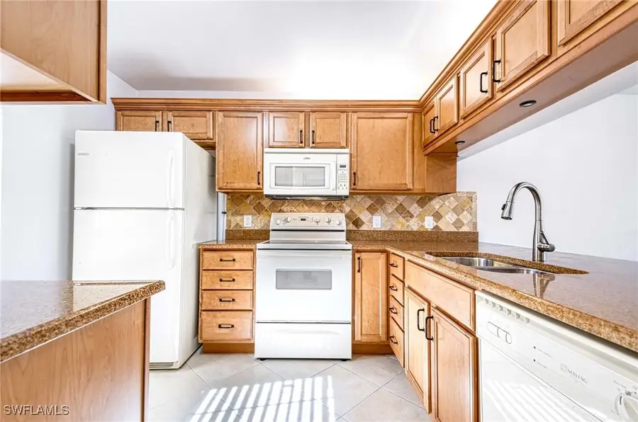 2642 Kings Lake Boulevard #102, Naples, FL 34112 - Image #3