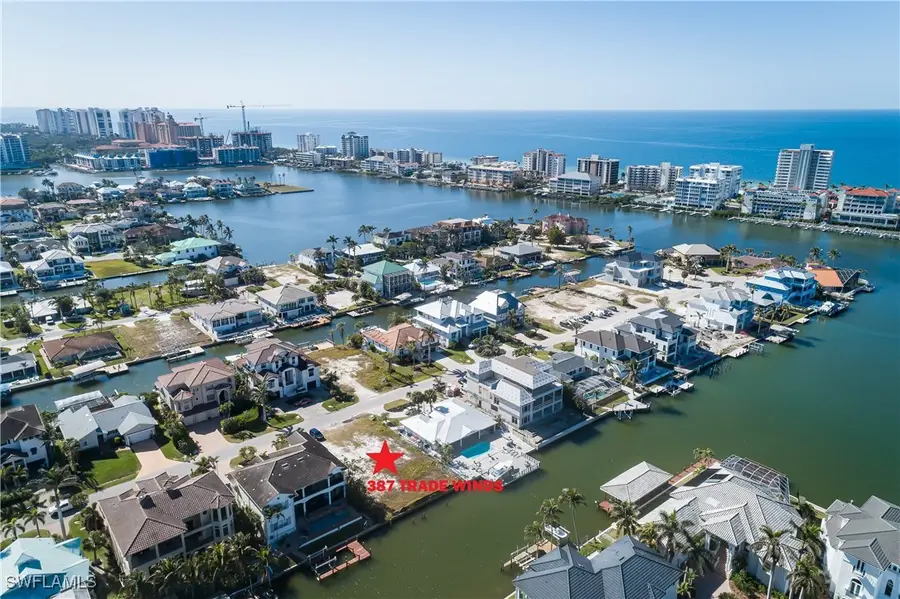 387 Trade Winds Avenue, Naples, FL 34108 - #2