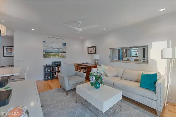 291 8th Avenue S #291B, Naples, FL 34102