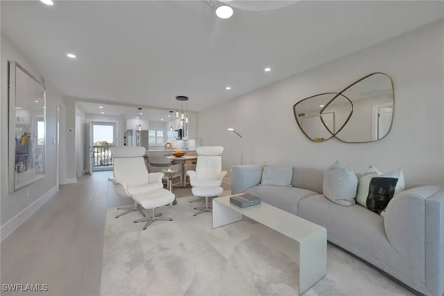 57 High Point Circle W #405, Naples, FL 34103 - Image #2