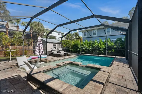 723 Park Avenue, Naples, FL 34110