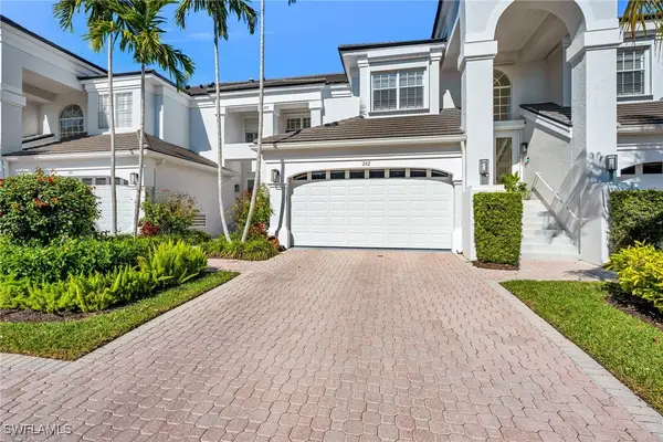 1717 Gulfstar Drive S #202, Naples, FL 34112