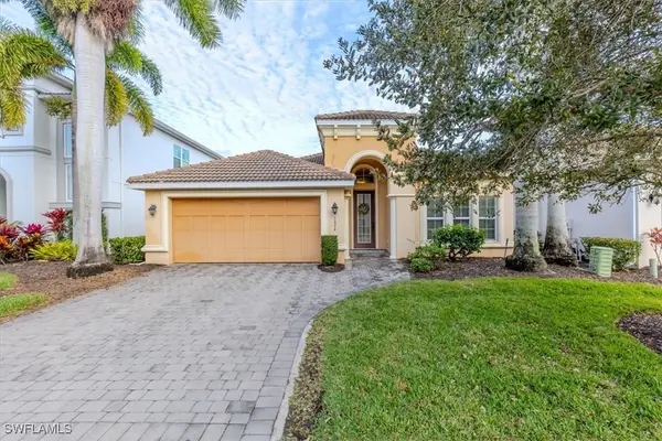 1674 Serrano Circle, Naples, FL 34105