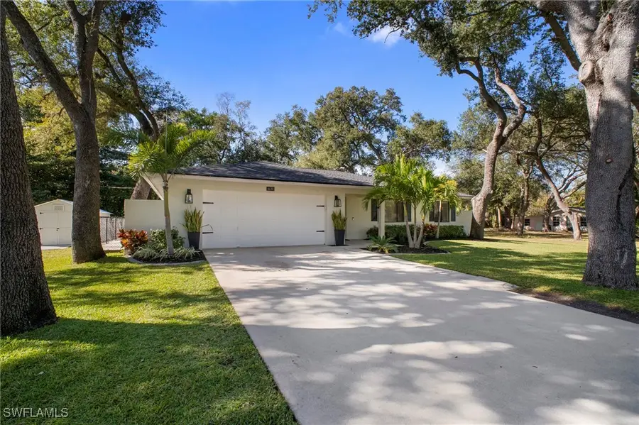 4630 Mcgregor Boulevard, Fort Myers, FL 33901 - Image #2