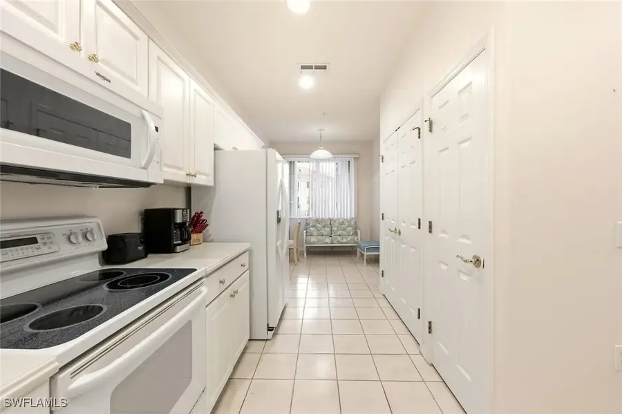 4843 Hampshire Court #106, Naples, FL 34112 - Image #2