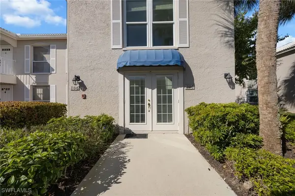 815 Gulf Pavilion Drive #206, Naples, FL 34108