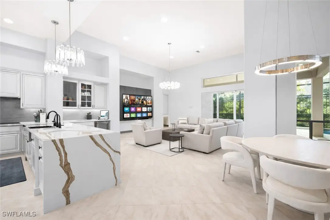 480 Terracina Way, Naples, FL 34119 - #1