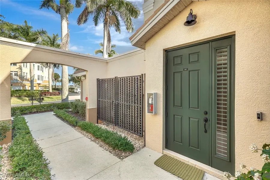 11089 Harbour Yacht Court #3, Fort Myers, FL 33908 - Image #3