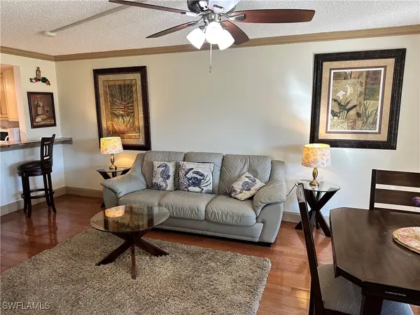 190 Turtle Lake Court #202, Naples, FL 34105