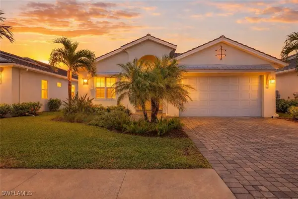 8880 Redonda Drive, Naples, FL 34114