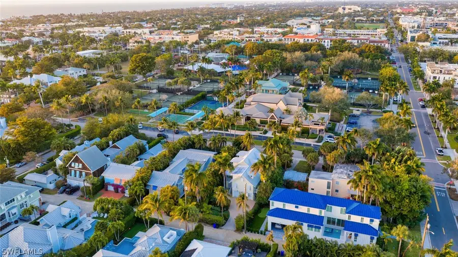 756 8th Avenue S, Naples, FL 34102 - #3