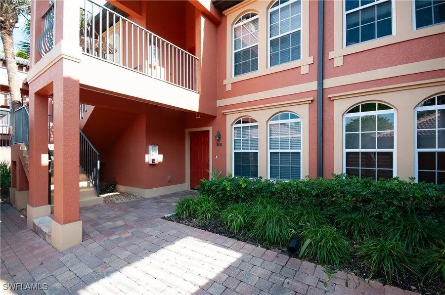 10020 Heather Lane #901, Naples, FL 34119 - Image #3