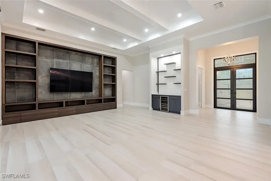 662 9th Street Sw, Naples, FL 34117 - Image #3