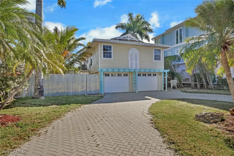 1292 Grand Canal Drive, Naples, FL 34110 - #2