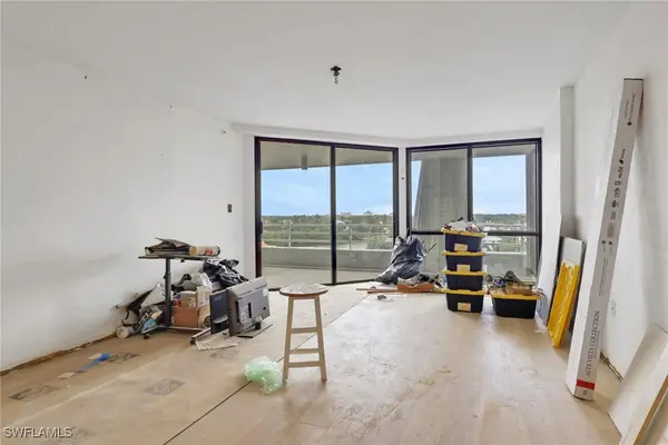 4751 Gulf Shore Boulevard N #702, Naples, FL 34103