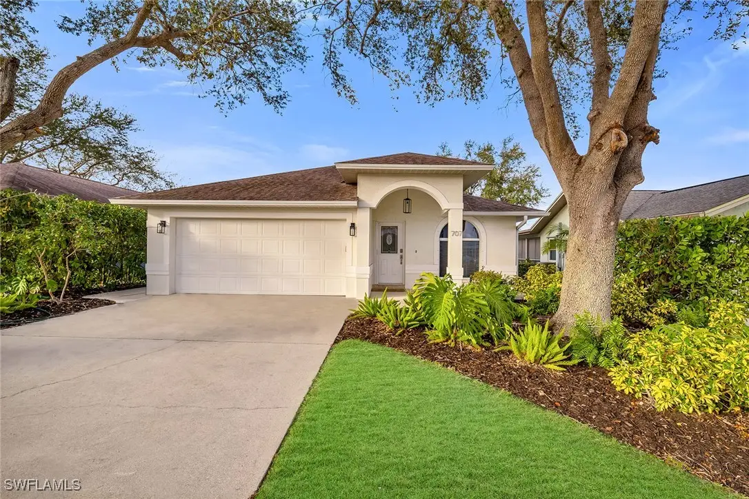 707 96th Avenue N, Naples, FL 34108 - Image #1