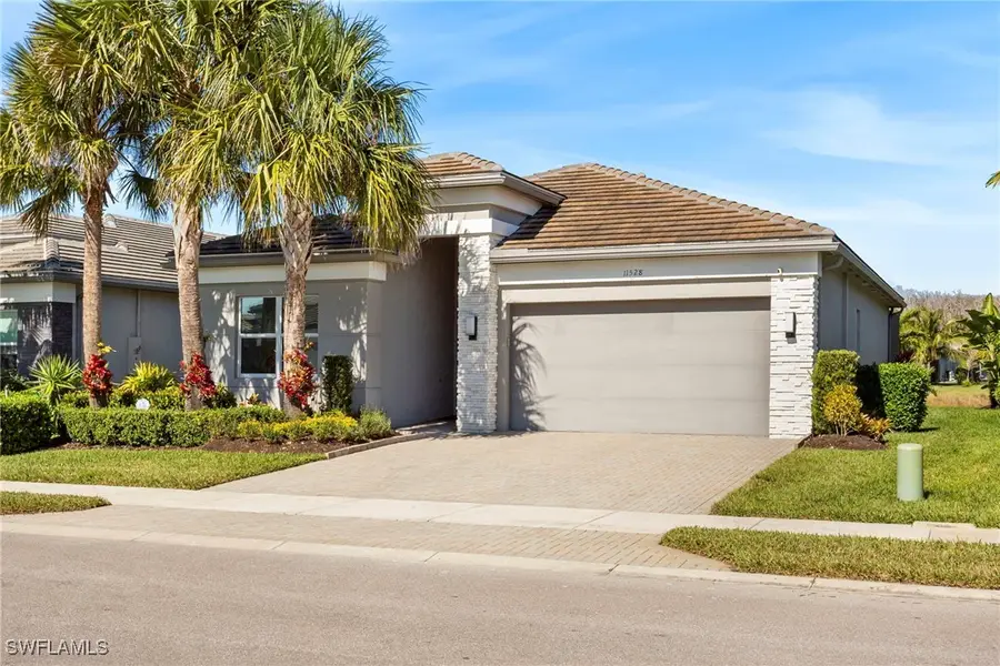 11528 Jacaranda Drive, Naples, FL 34120 - #3