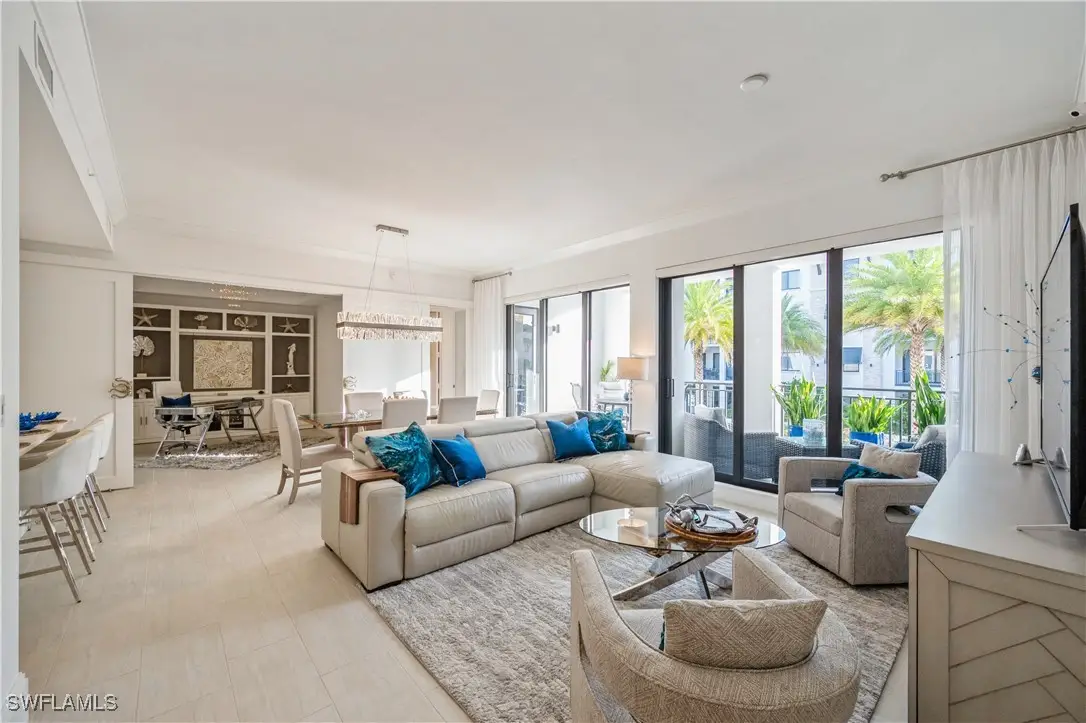 1135 3rd Avenue S #304, Naples, FL 34102 - Image #1