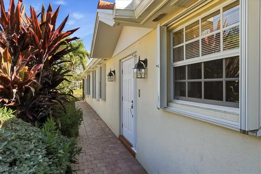 5728 Drummond Way, Naples, FL 34119 - Image #3