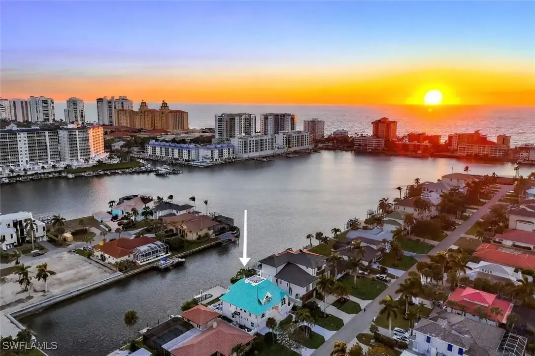 464 Oak Avenue, Naples, FL 34108 - #1