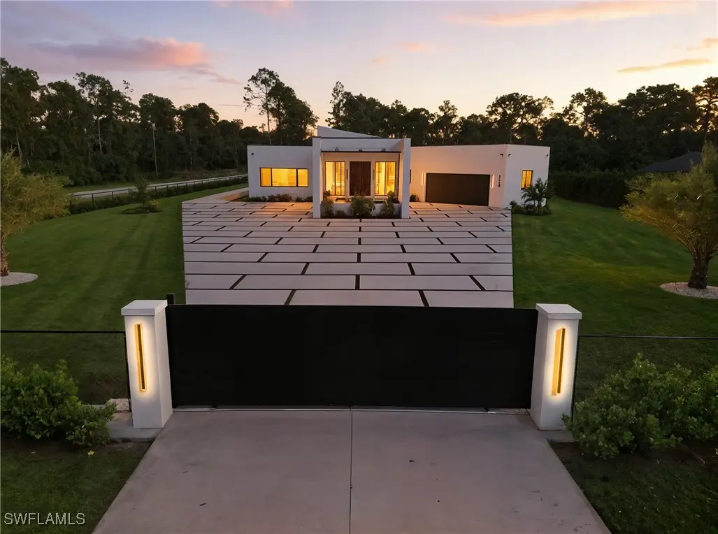 1388 Everglades Boulevard N, Naples, FL 34120 - #1