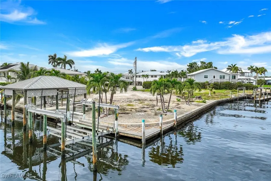 18 Avenida Carita, Fort Myers Beach, FL 33931 - #2