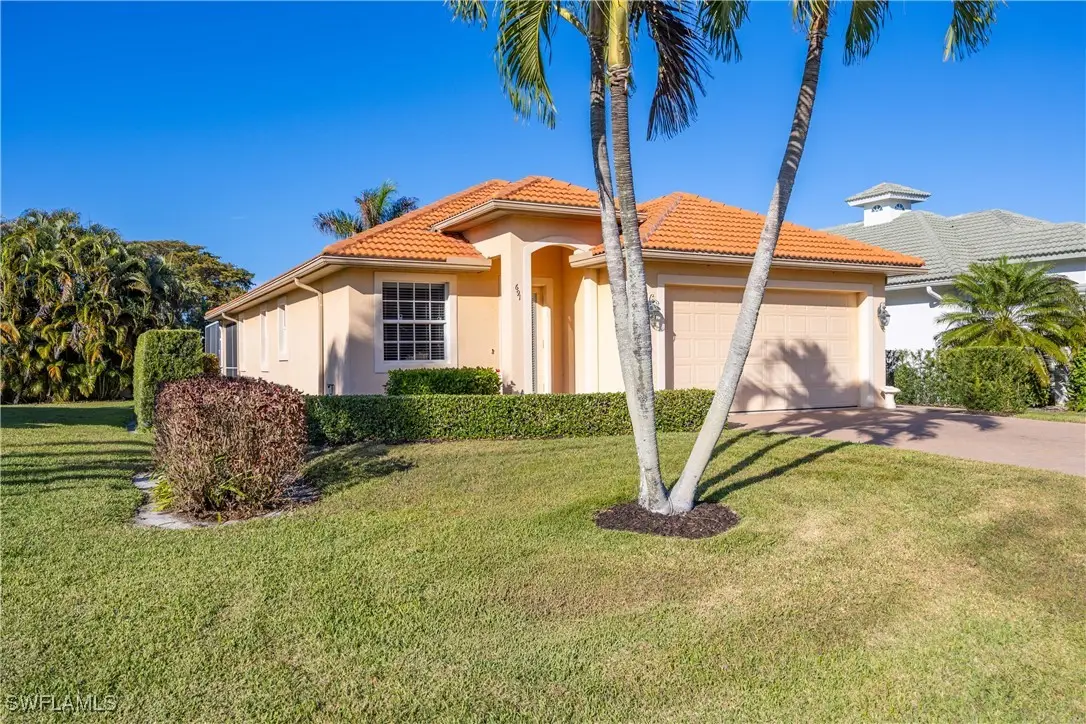 691 92nd Avenue N, Naples, FL 34108 - Image #1