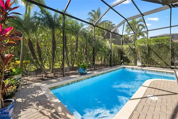 1286 Manado Drive, Naples, FL 34113