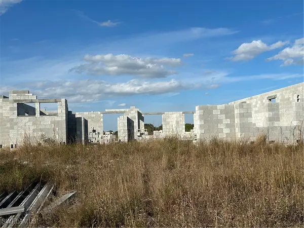 3853 68th Avenue Ne, Naples, FL 34120