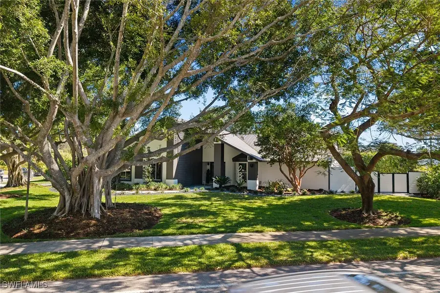 2570 Crayton Road, Naples, FL 34103 - #2