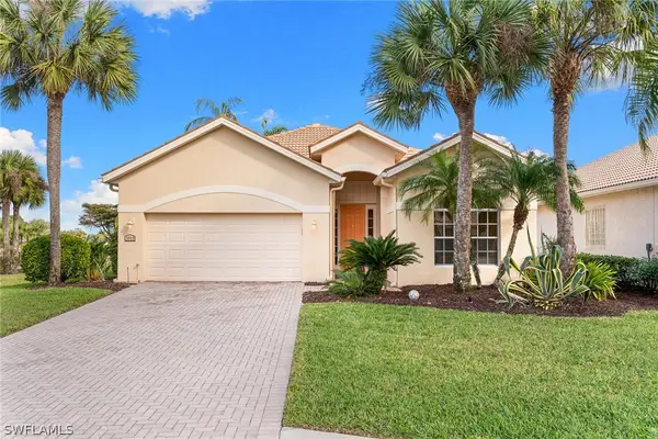 3515 Grand Cypress Court, Naples, FL 34119
