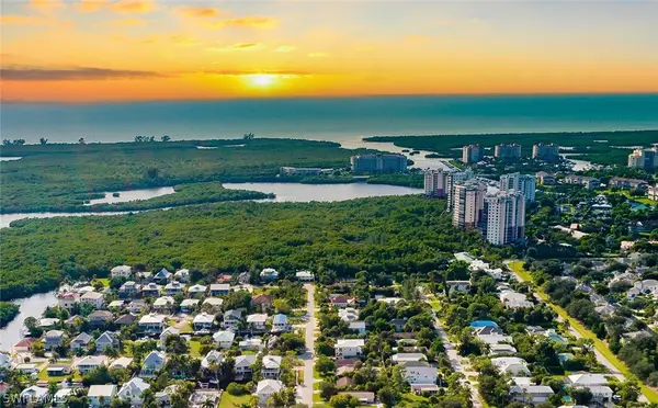 730 Glendale Avenue, Naples, FL 34110