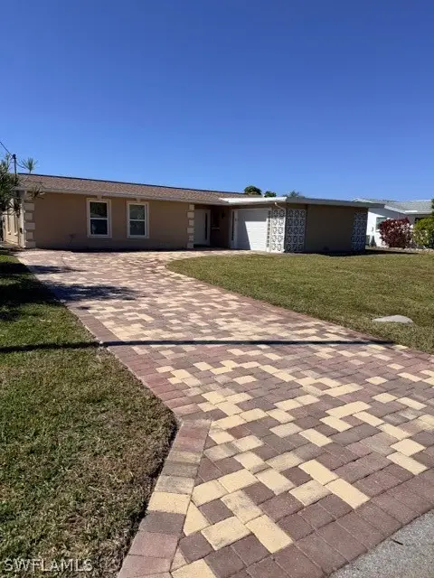 3118 SE 18th Avenue, Cape Coral, FL 33904