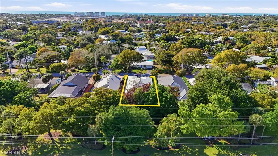 1050 13th Street N, Naples, FL 34102 - #3