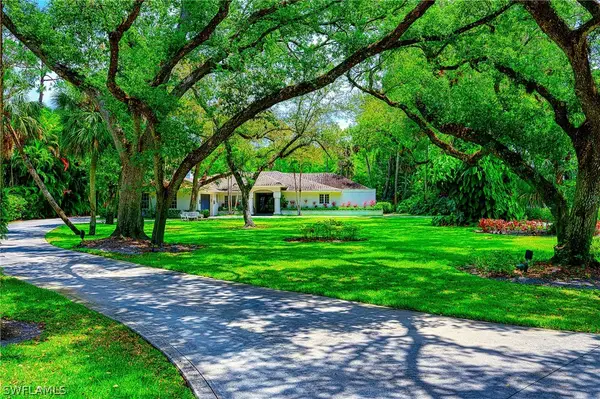 2760 70th Street Sw, Naples, FL 34105