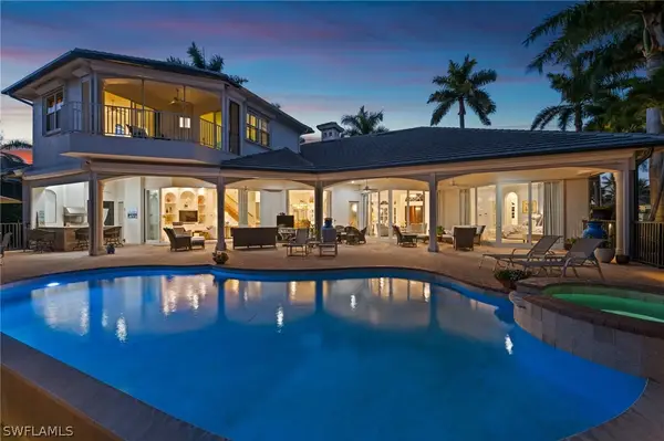 8812 Muirfield Drive, Naples, FL 34109