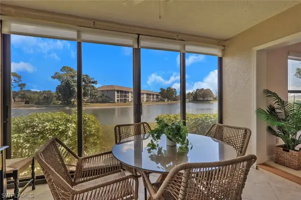 169 Fox Glen Drive #1-169, Naples, FL 34104