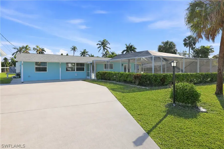 1159 Holiday Lane E, Naples, FL 34104 - #3