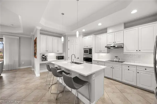 9222 Veneto Lane, Naples, FL 34113