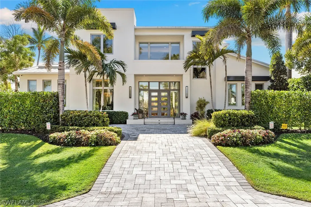 790 6th Avenue N, Naples, FL 34102 - #1