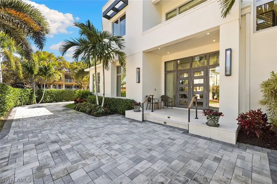 790 6th Avenue N, Naples, FL 34102 - #2