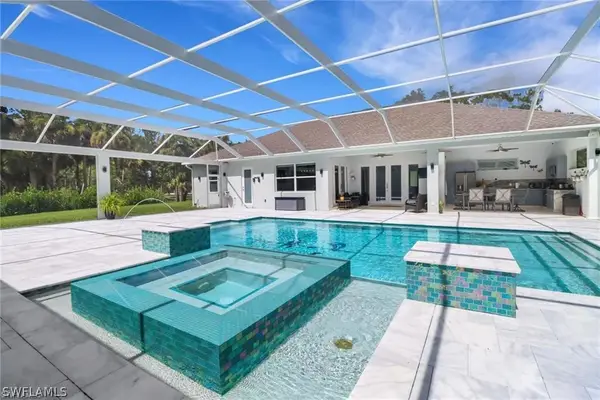 1086 21st Street Sw, Naples, FL 34117