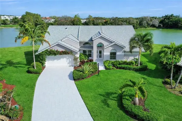 7208 Country Lake Circle, Naples, FL 34104