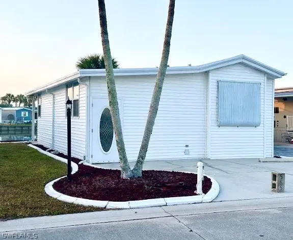 565 Cattleya Refuge #565, Naples, FL 34114