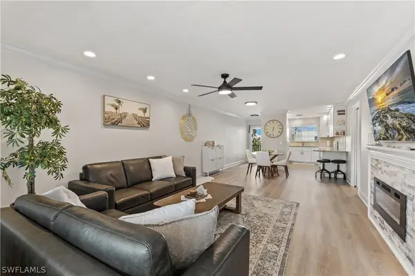 1020 Palm View Drive #C302, Naples, FL 34110