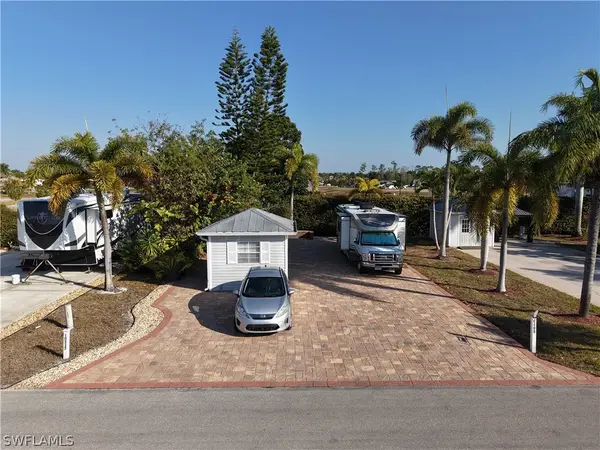 10337 Nightwood Dr., Fort Myers, FL 33905