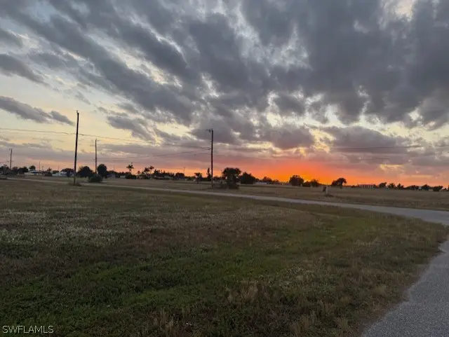 2102 NE 17th Street, Cape Coral, FL 33909 - #2