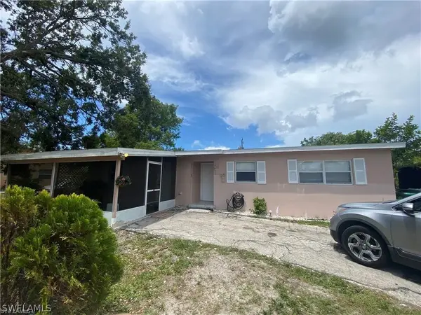 4920 Cortez Circle, Naples, FL 34112